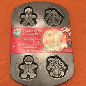 NWT Wilton Christmas Gingerbread Cookie Pan